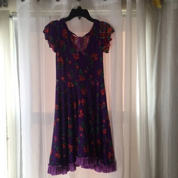 M9 Swirly Girl reversible dress - Picture 4 of 5